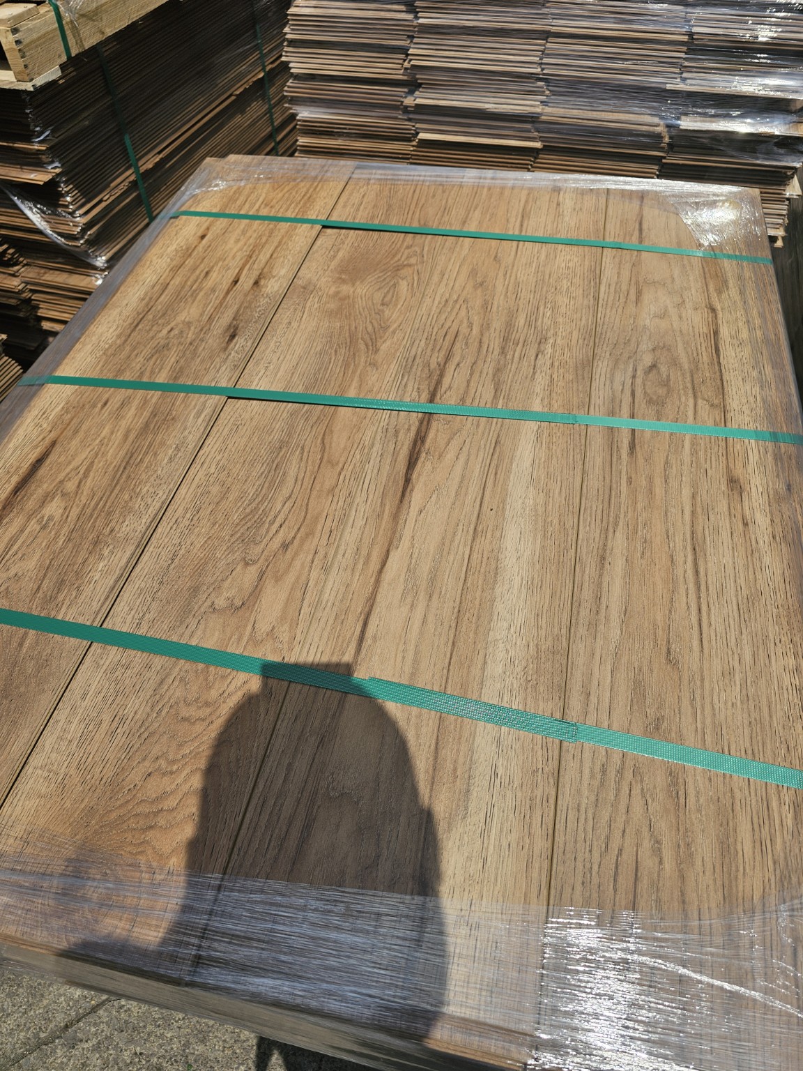 $400 full-pallet laminate flooring option