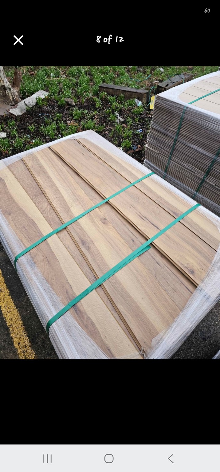 Waterproof laminate flooring color option